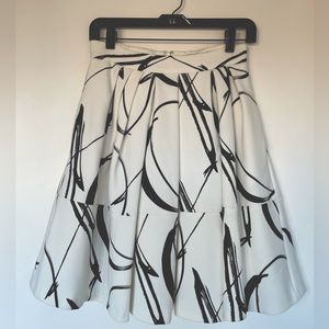 Banana Republic Pleated A-Line Skirt - Size 2